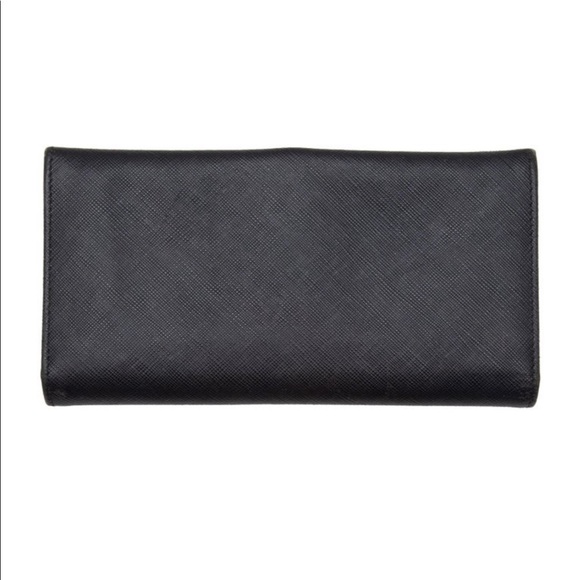 Salvatore Ferragamo
Black Leather - Picture 5 of 8